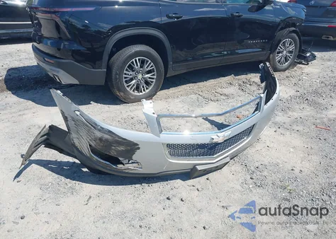 2010 Chevrolet Traverse Ls z USA, uszkodzony, nr VIN 1GNLREED3AS110355